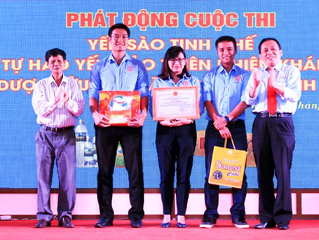 Trao giải cuộc thi 